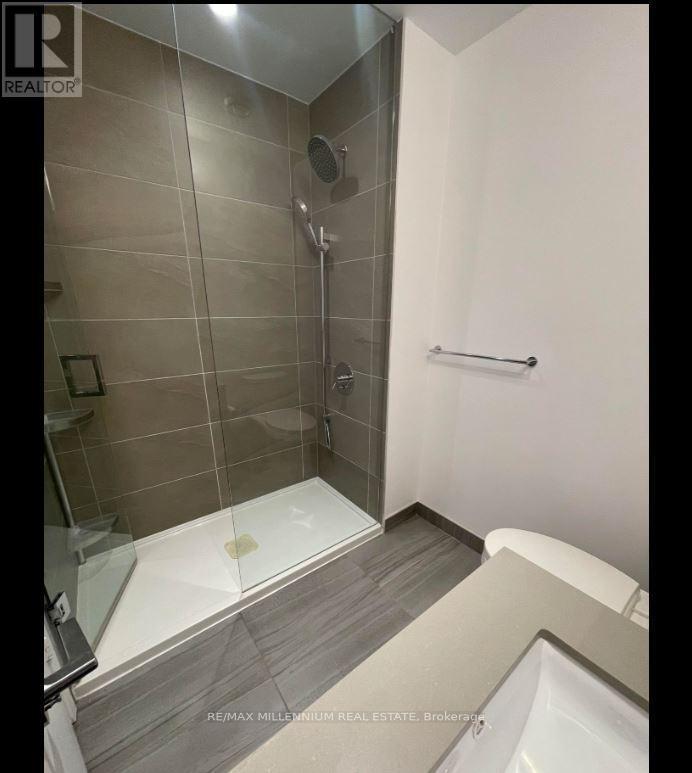 2006 - 898 Portage Parkway, Vaughan, ON - Indoor Photo Showing Bathroom