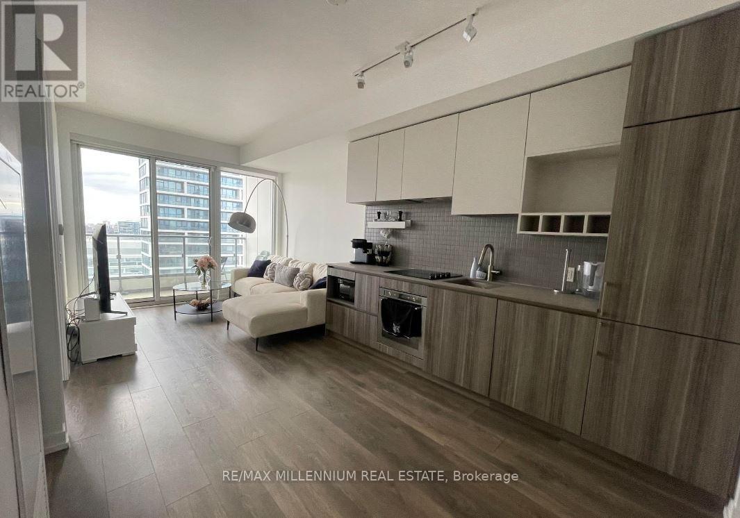 2006 - 898 Portage Parkway, Vaughan, ON - Indoor Photo Showing Kitchen