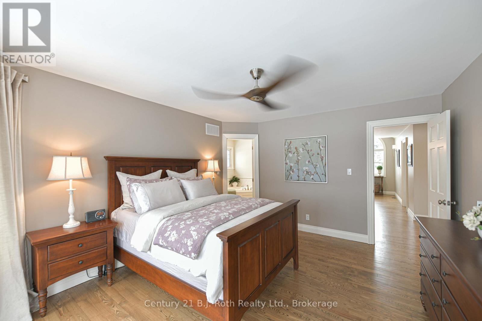 3255 10 Line N, Oro-Medonte, ON - Indoor Photo Showing Bedroom