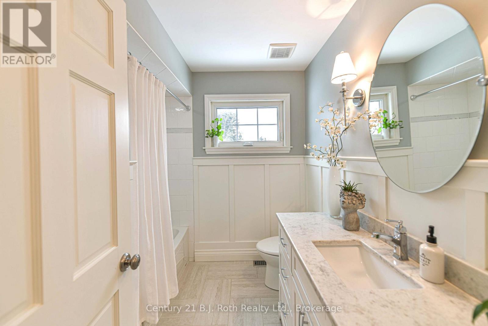 3255 10 Line N, Oro-Medonte, ON - Indoor Photo Showing Bathroom