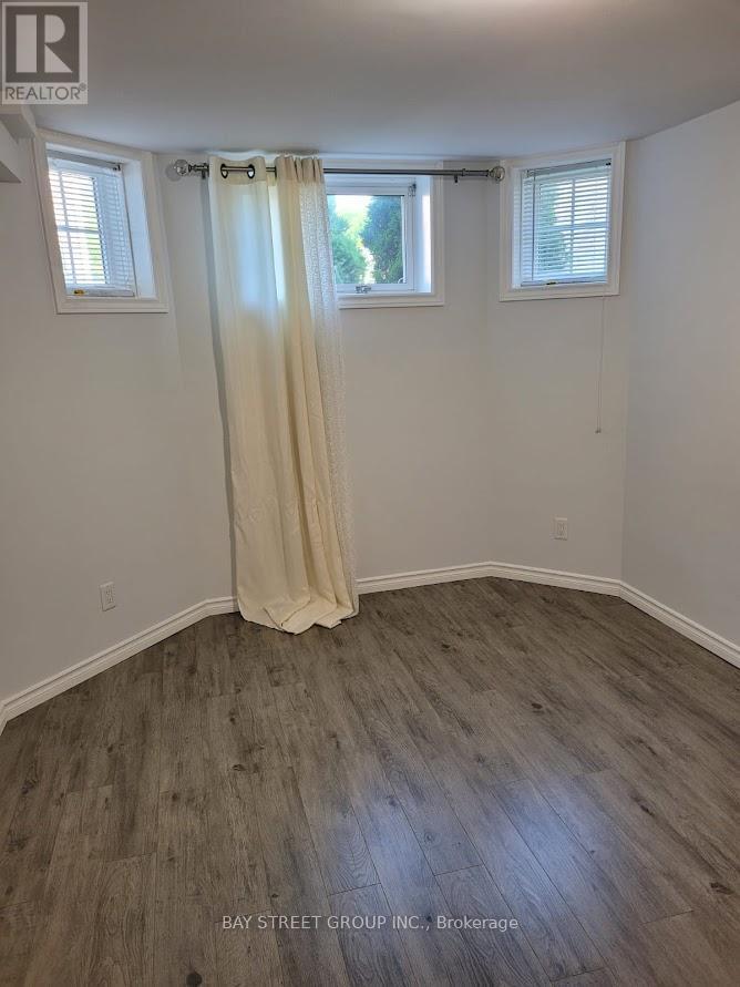 197 Hanmer Street E, Barrie, ON - Indoor Photo Showing Other Room