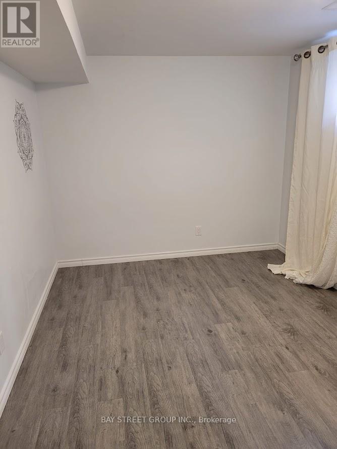 197 Hanmer Street E, Barrie, ON - Indoor Photo Showing Other Room