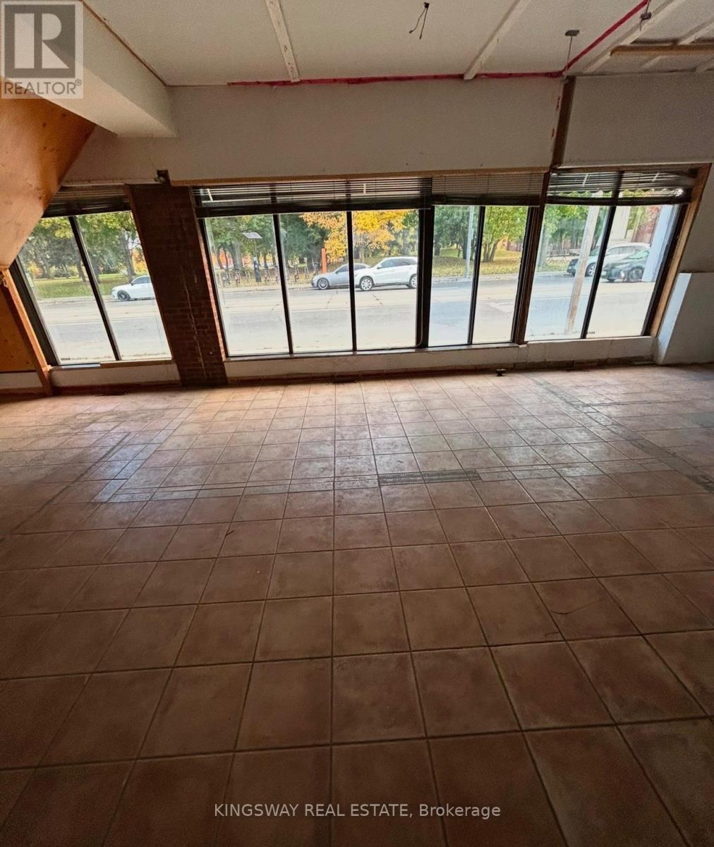 3140 Lake Shore Boulevard W, Toronto, ON