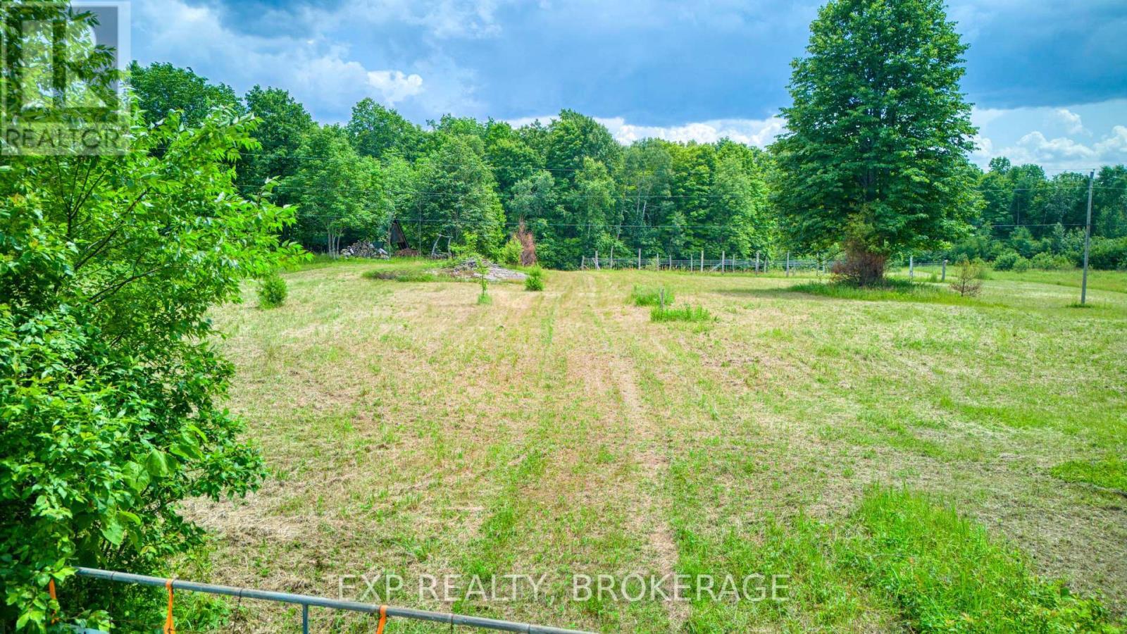 2260 Fifth Lake Road, Frontenac (Frontenac Centre), ON