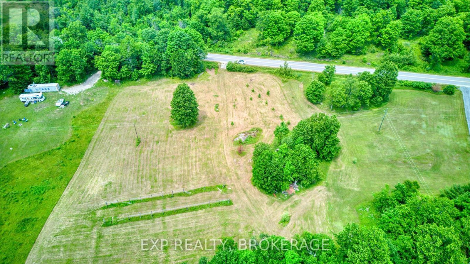 2260 Fifth Lake Road, Frontenac (Frontenac Centre), ON