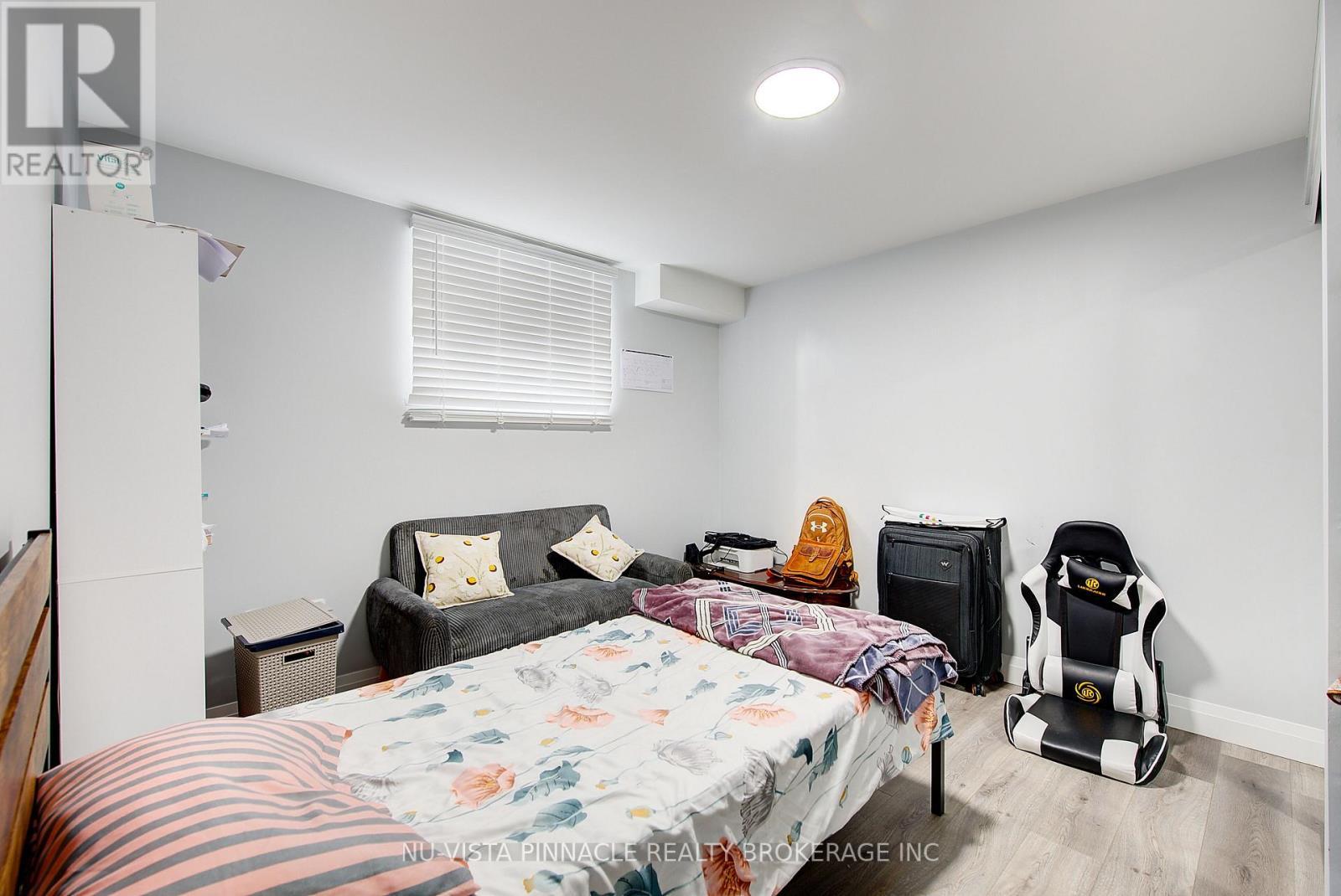 2232 Tripp Drive, London South (South V), ON - Indoor Photo Showing Bedroom