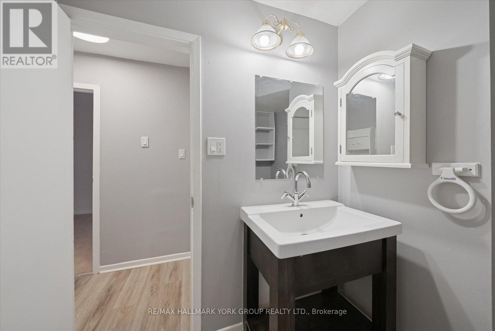 116A High Street, Georgina, ON - Indoor