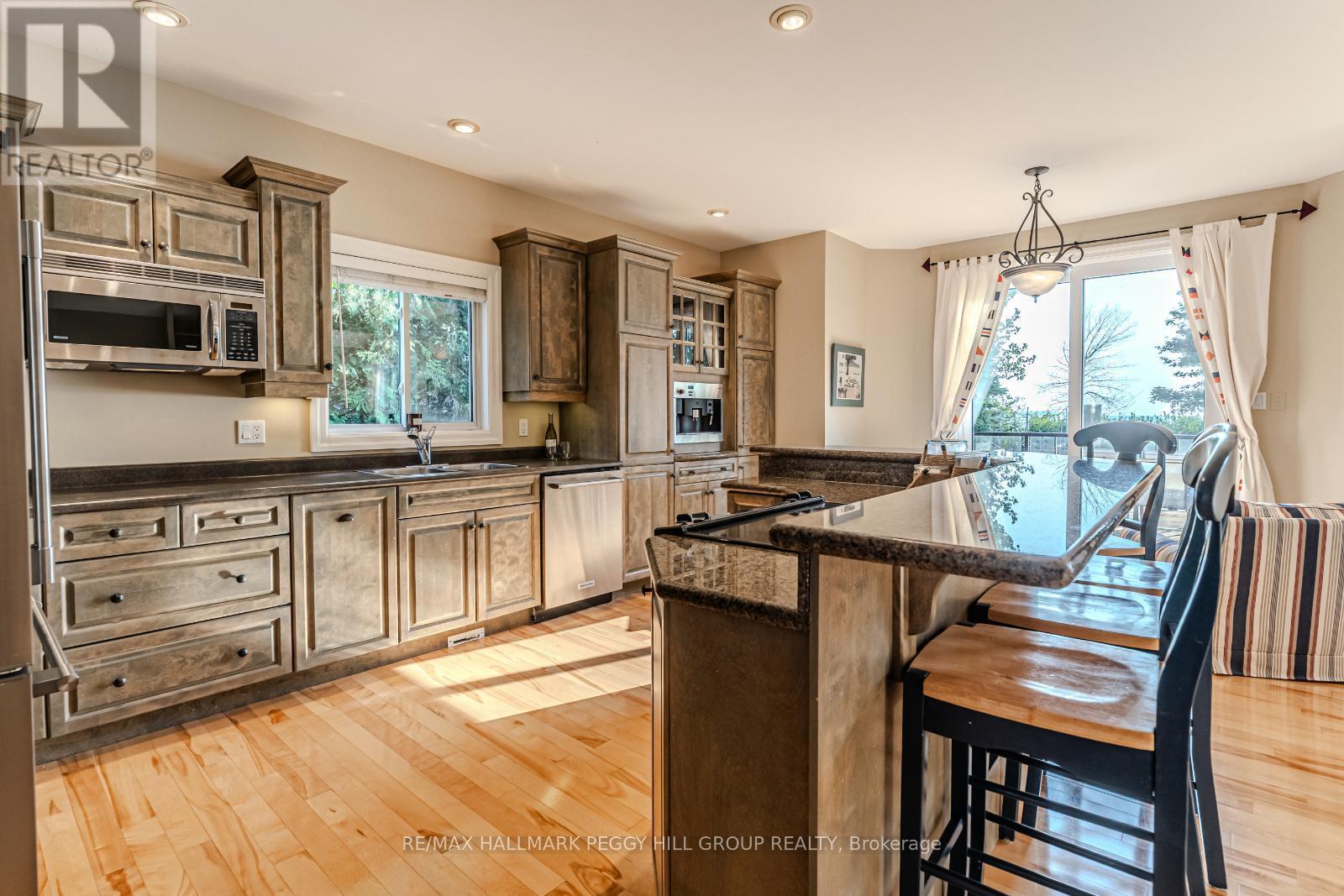 1338 Spyglass Point Road, Ramara, ON - Indoor Photo Showing Kitchen