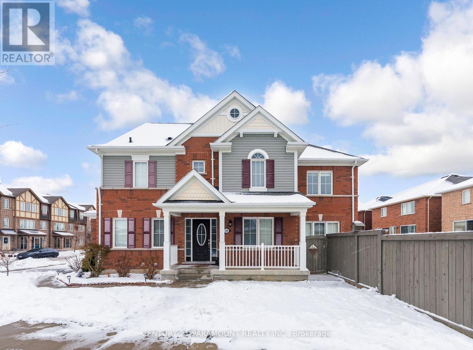 39 Fenchurch Drive, Brampton, ON - Outdoor With Facade