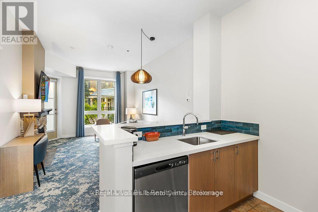 142 - 170 Jozo Weider Boulevard, Blue Mountains, ON - Indoor Photo Showing Kitchen