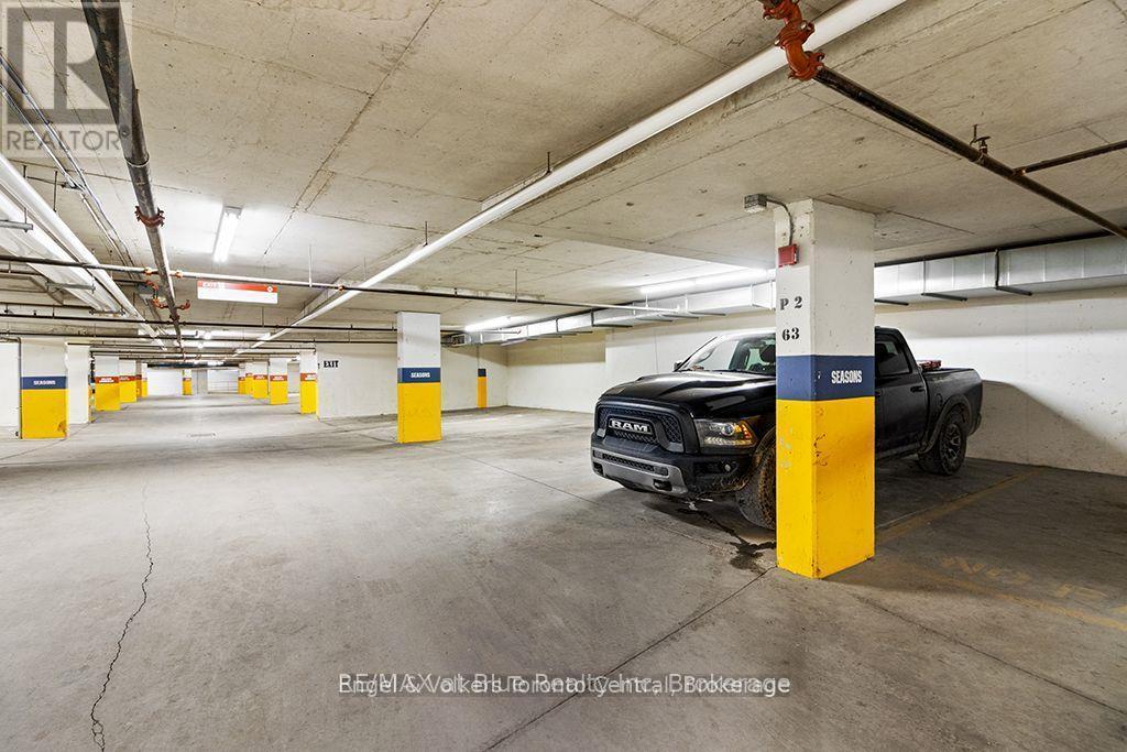 142 - 170 Jozo Weider Boulevard, Blue Mountains, ON - Indoor Photo Showing Garage