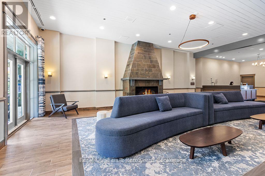 142 - 170 Jozo Weider Boulevard, Blue Mountains, ON - Indoor Photo Showing Living Room