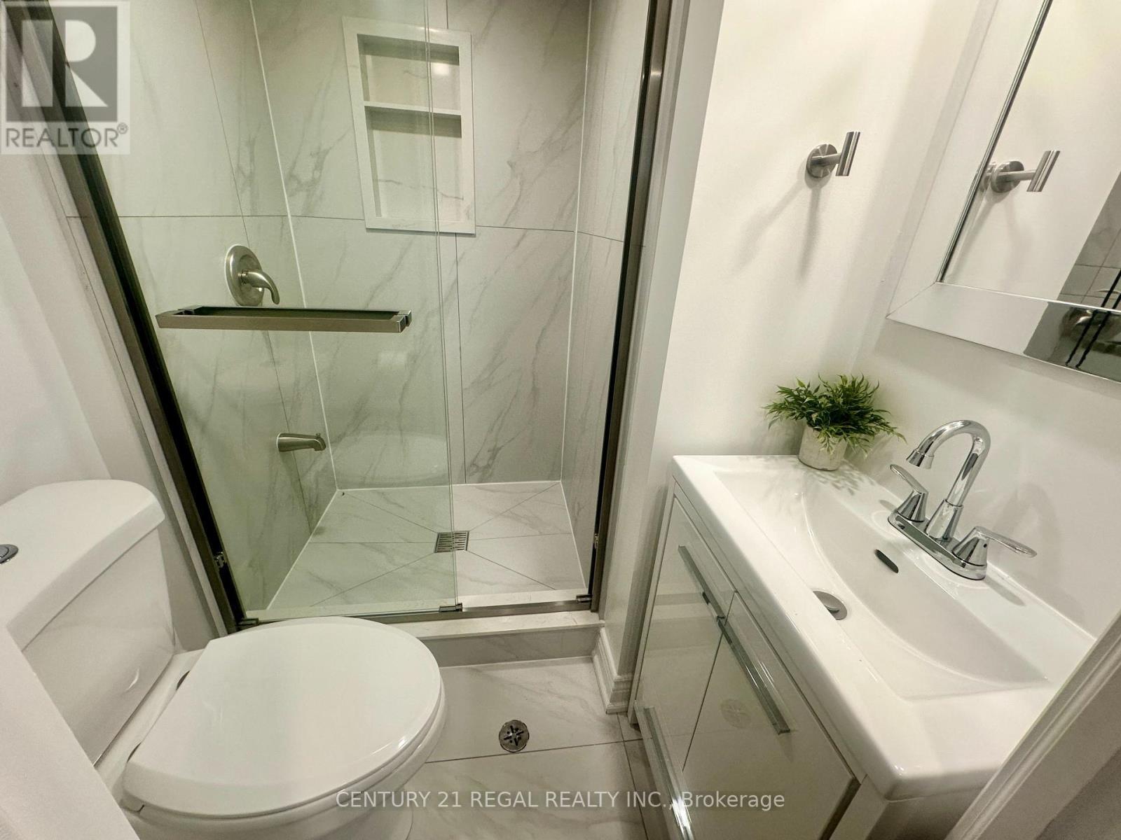 Bsmt - 69 Roywood Drive, Toronto, ON - Indoor Photo Showing Bathroom