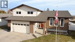 353 Walsh TRAIL Swift Current, SK S9H 4R3