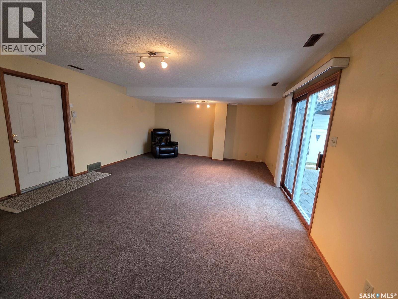 353 Walsh Trail, Swift Current, SK - Indoor Photo Showing Other Room