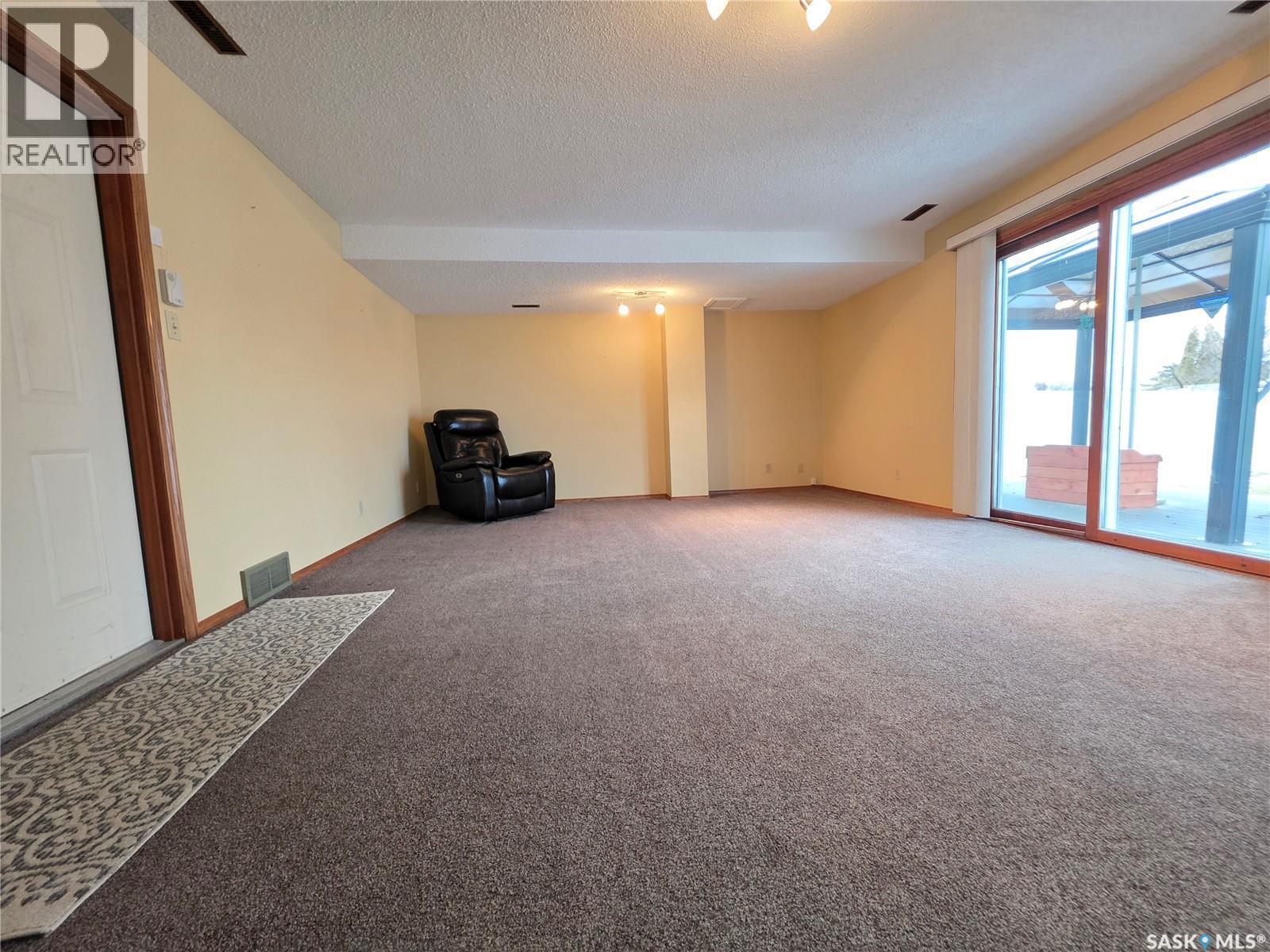 353 Walsh Trail, Swift Current, SK - Indoor Photo Showing Other Room