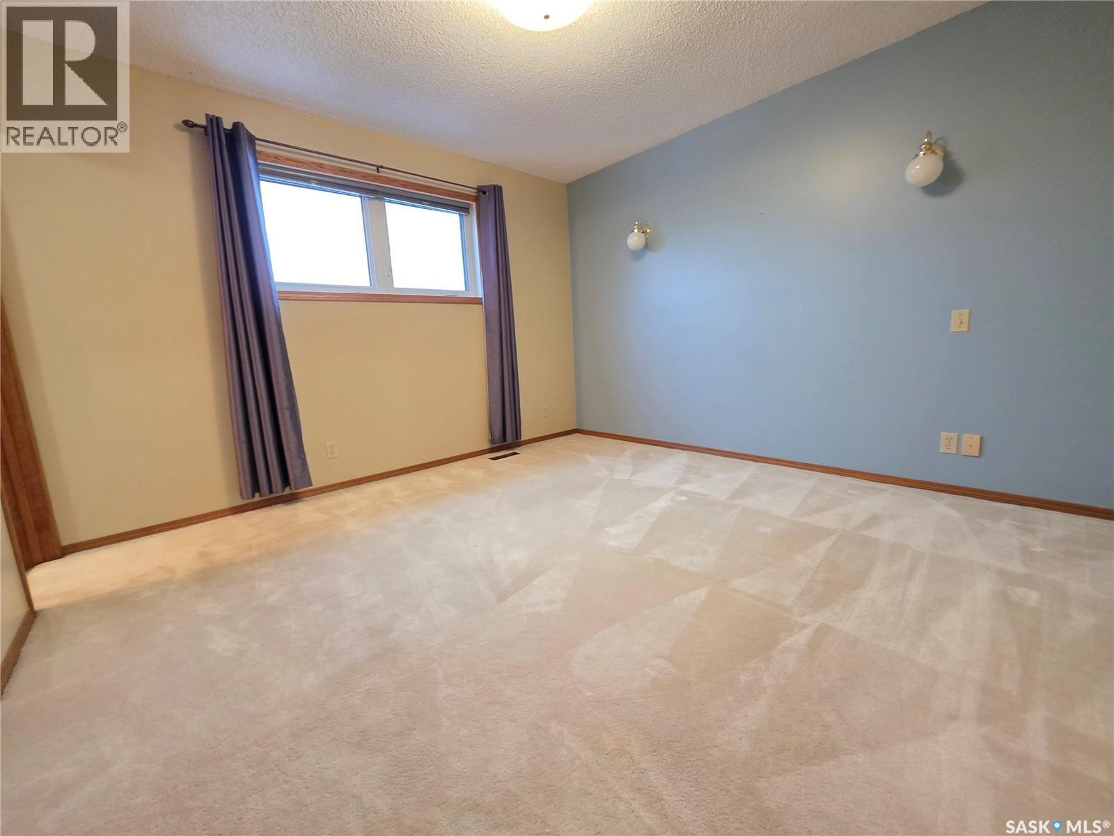 353 Walsh Trail, Swift Current, SK - Indoor Photo Showing Other Room