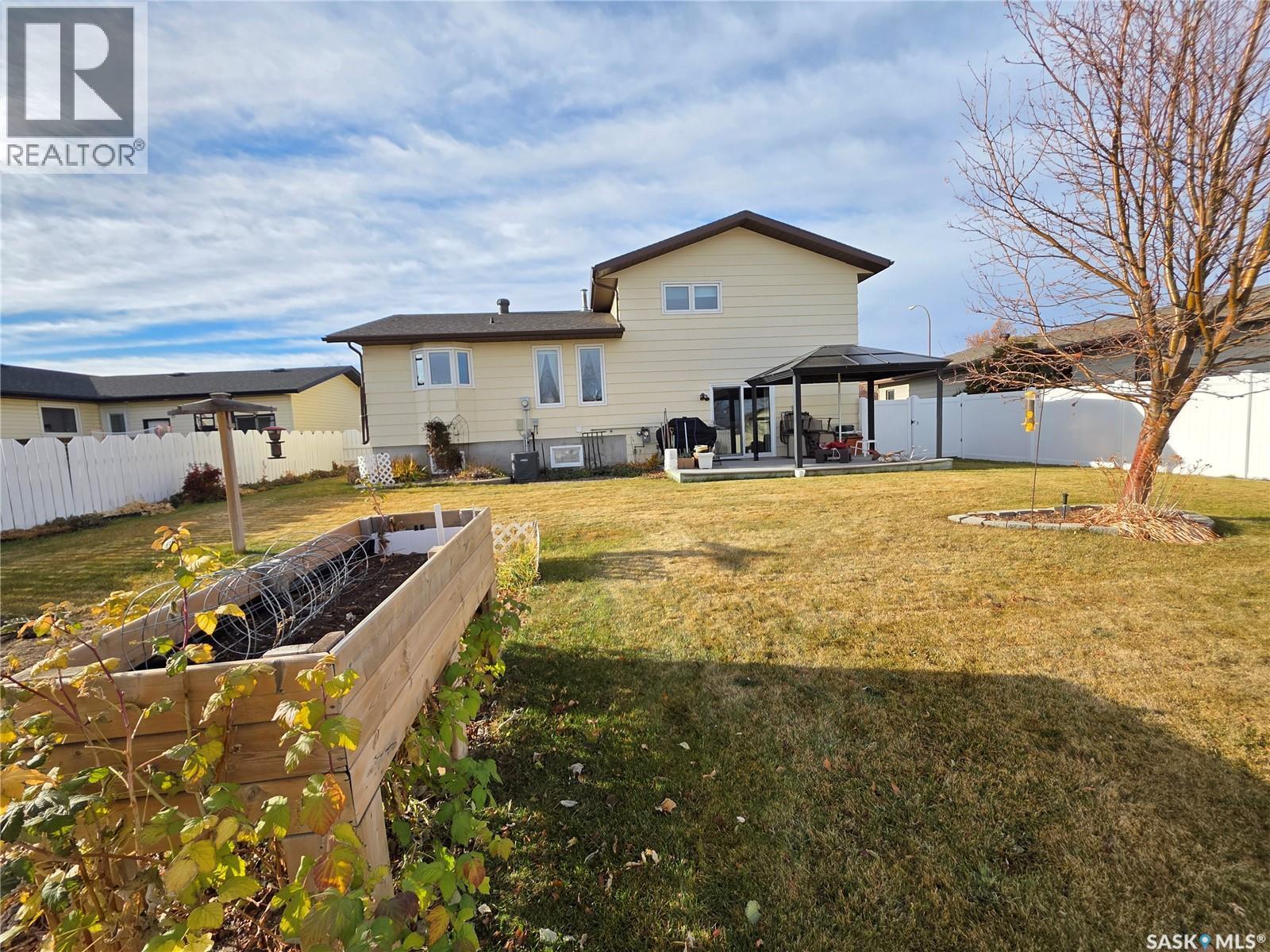 353 Walsh Trail, Swift Current, SK - Outdoor