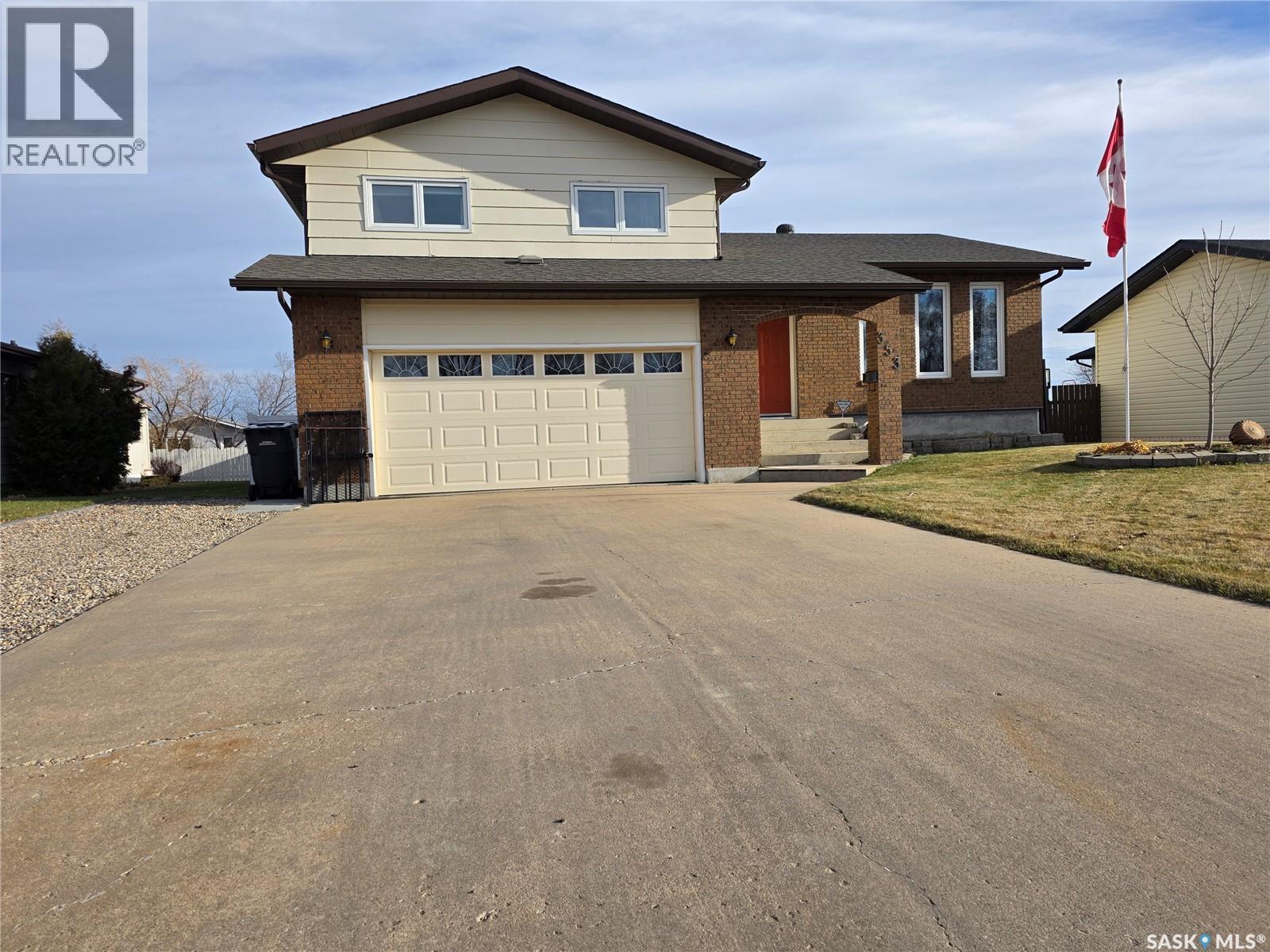 353 Walsh Trail, Swift Current, SK - Outdoor