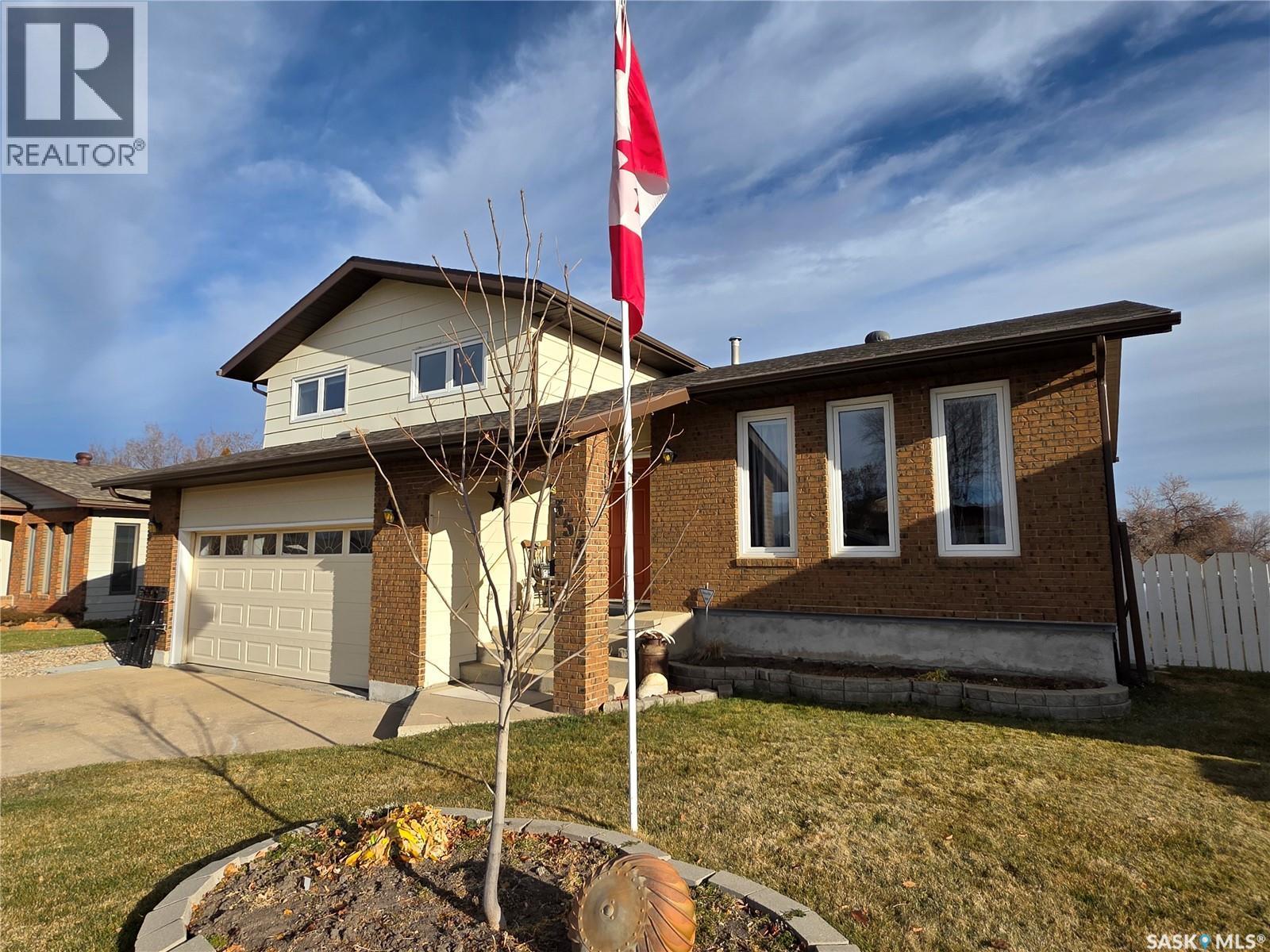 353 Walsh Trail, Swift Current, SK - Outdoor