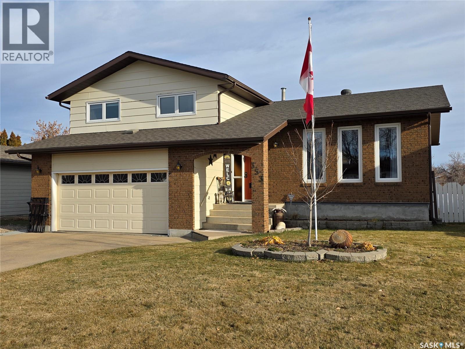 353 Walsh Trail, Swift Current, SK - Outdoor