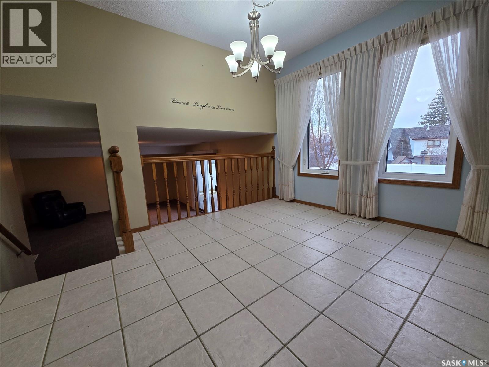 353 Walsh Trail, Swift Current, SK - Indoor Photo Showing Other Room