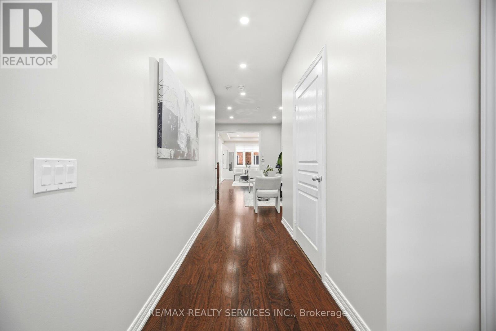 26 Deer Ridge Trail, Caledon, ON - Indoor Photo Showing Other Room