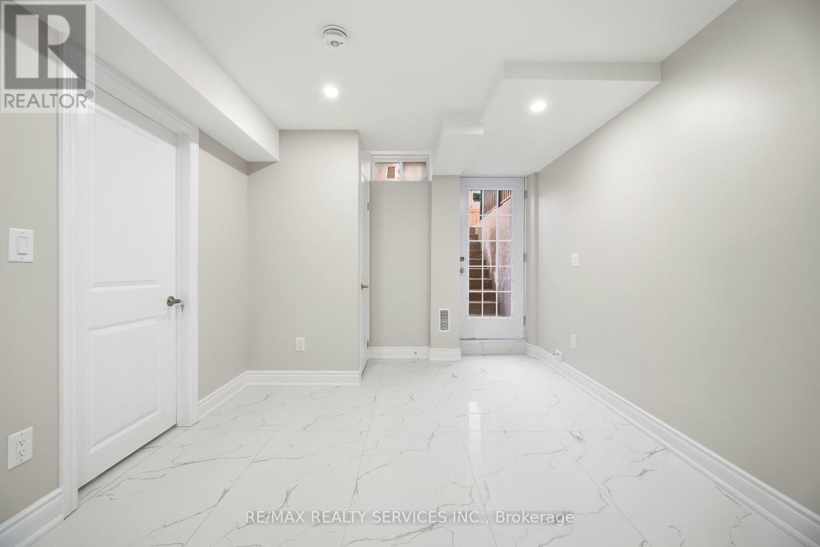 26 Deer Ridge Trail, Caledon, ON - Indoor