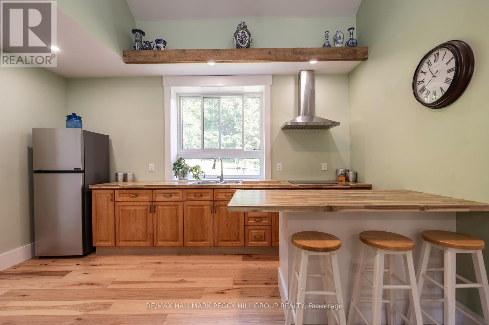4396 Penetanguishene Road, Springwater, ON - Indoor Photo Showing Kitchen With Double Sink