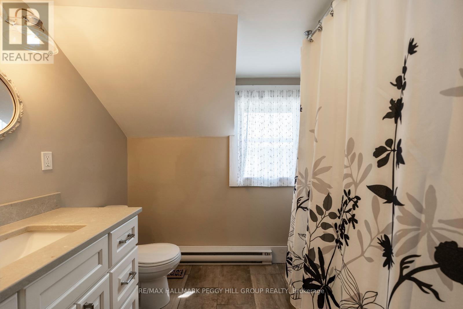 4396 Penetanguishene Road, Springwater, ON - Indoor Photo Showing Bathroom