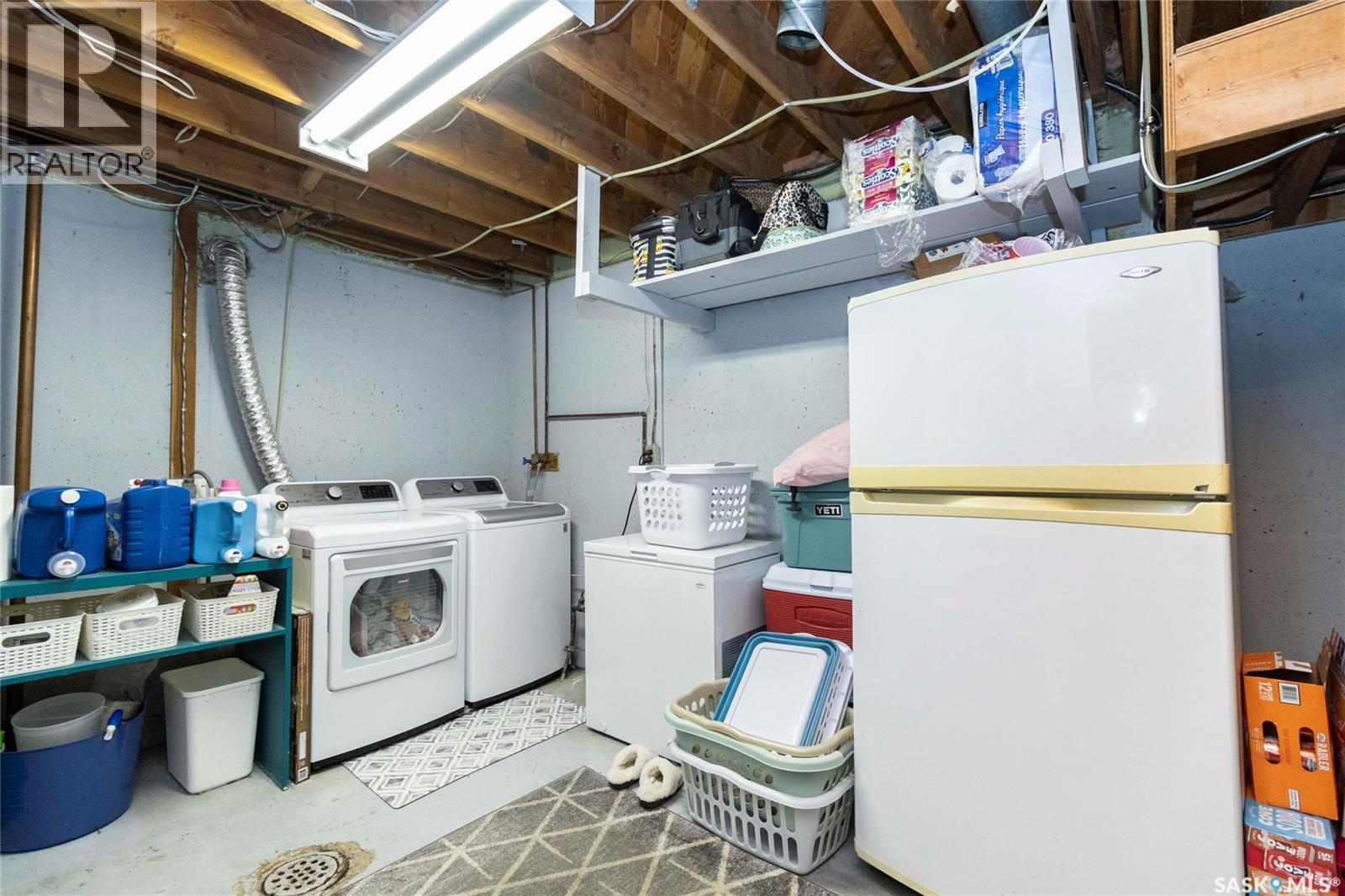 46 Phillips Crescent, Saskatoon, SK - Indoor Photo Showing Laundry Room