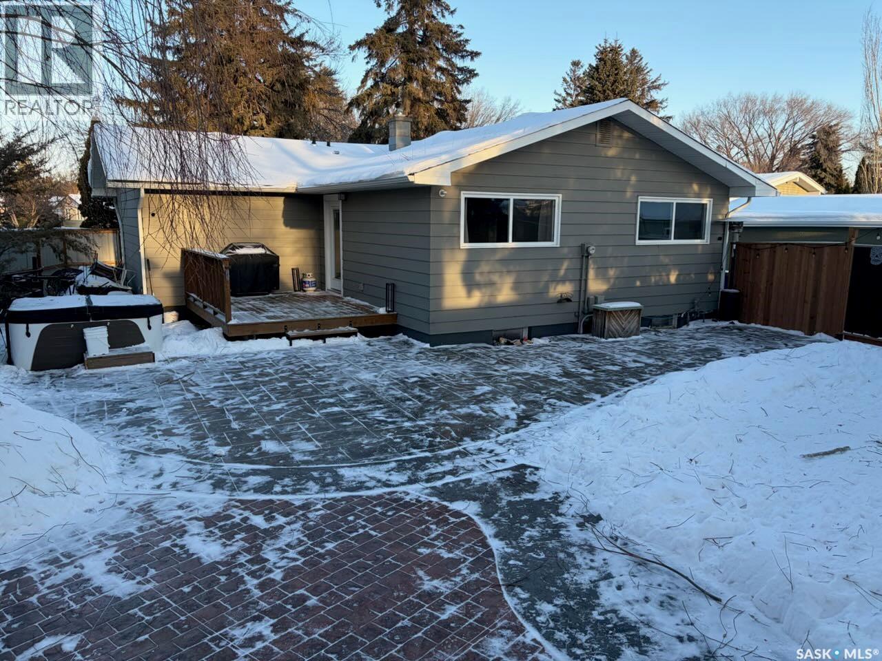 46 Phillips Crescent, Saskatoon, SK - Outdoor