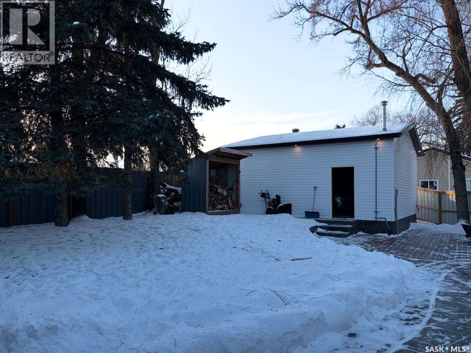 46 Phillips Crescent, Saskatoon, SK - Outdoor