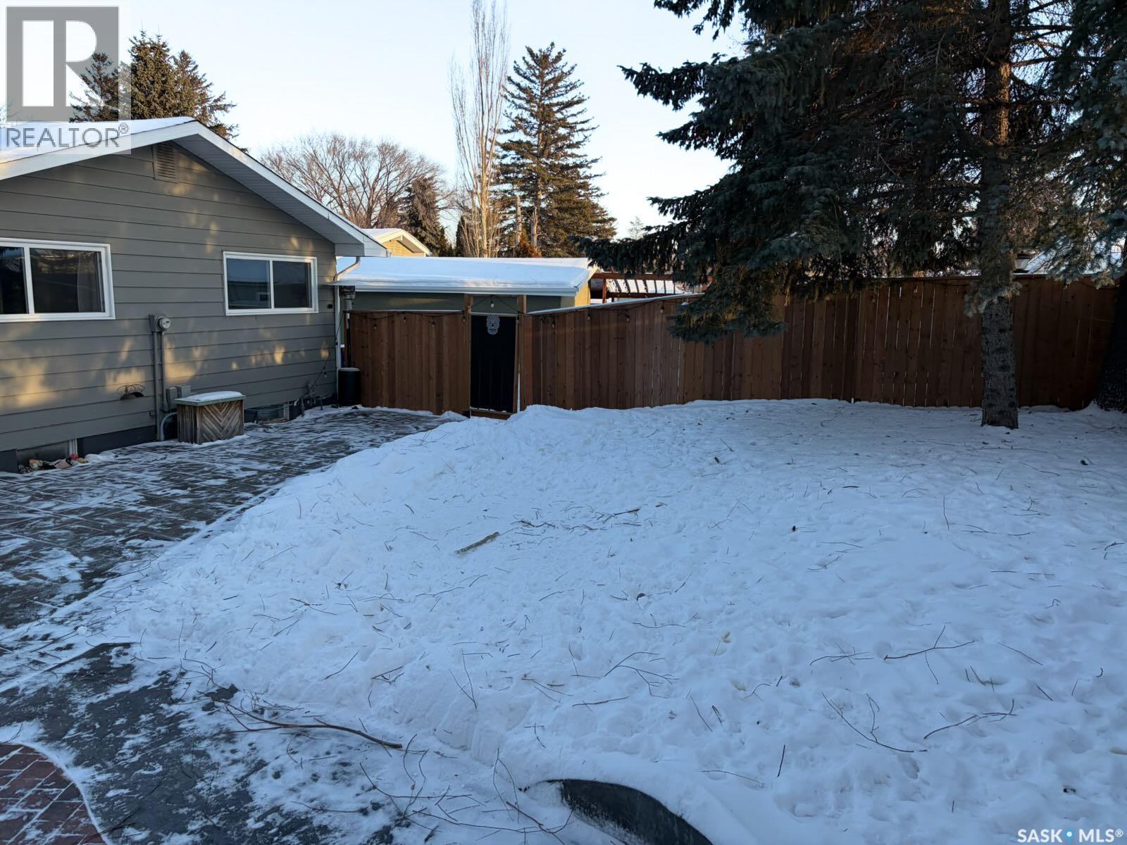 46 Phillips Crescent, Saskatoon, SK - Outdoor