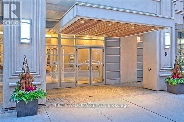 409 - 8 Scollard Street, Toronto, ON - Outdoor