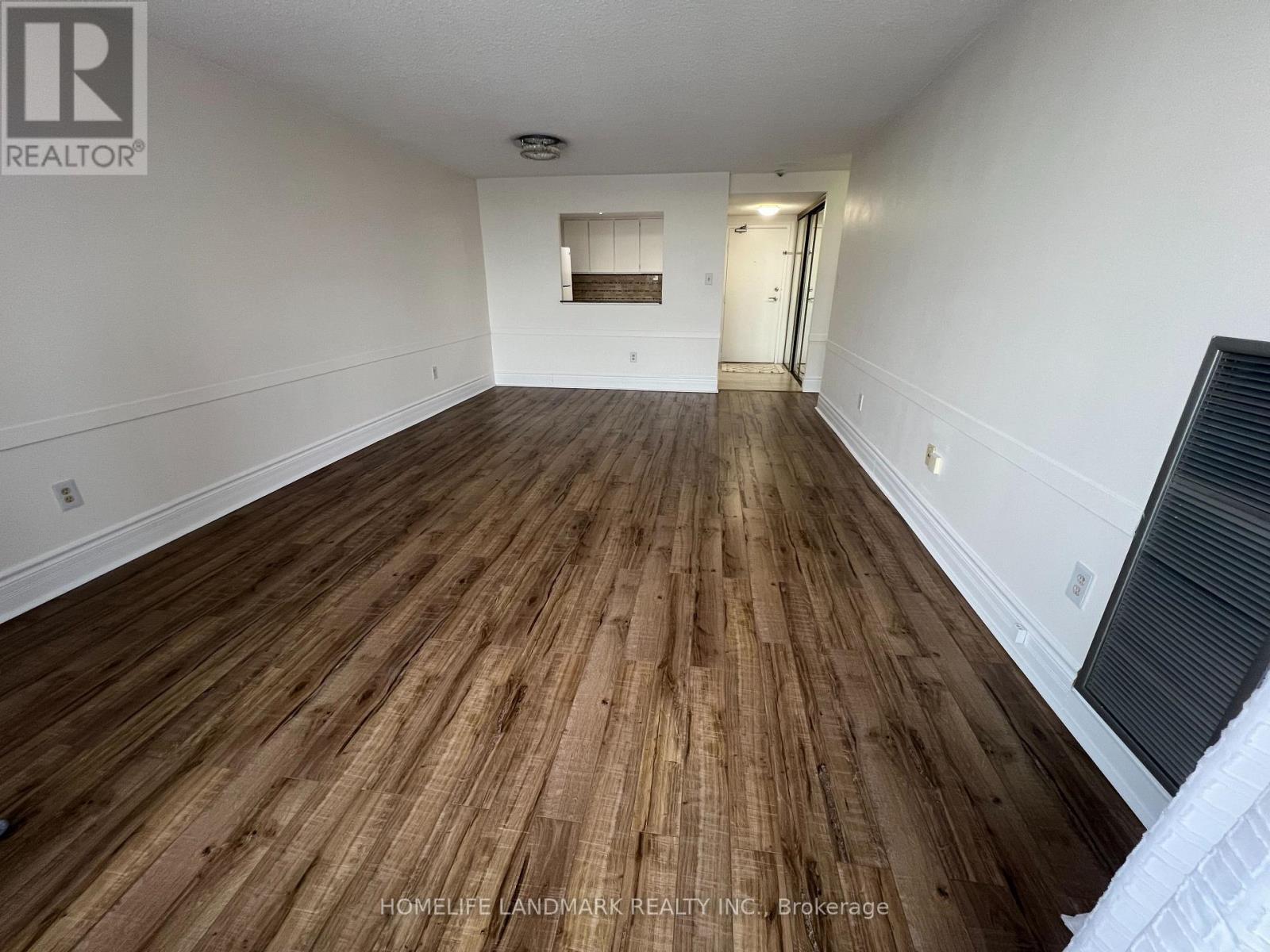 407 - 10 Dean Park Road, Toronto, ON - Indoor Photo Showing Other Room