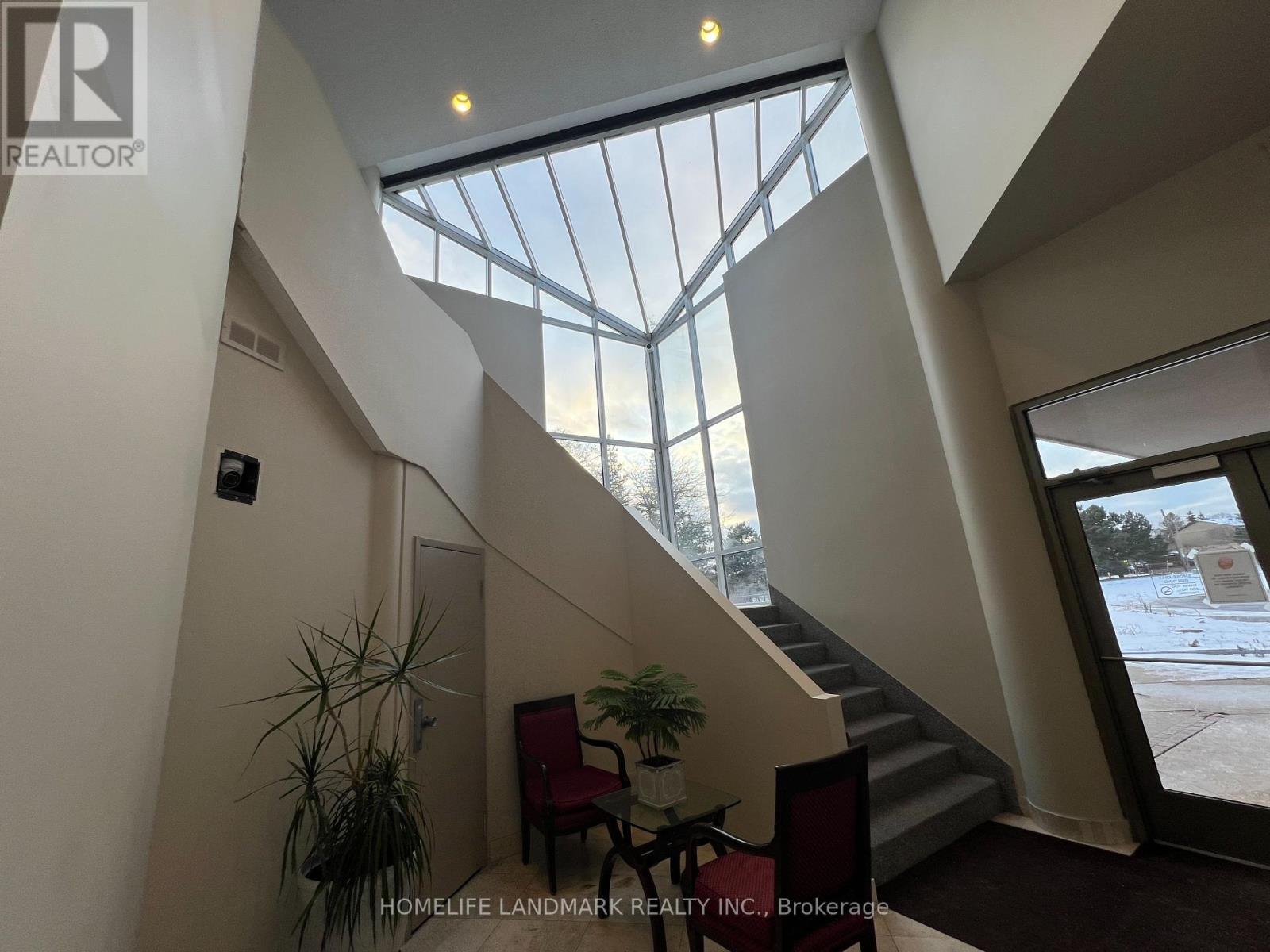 407 - 10 Dean Park Road, Toronto, ON - Indoor Photo Showing Other Room