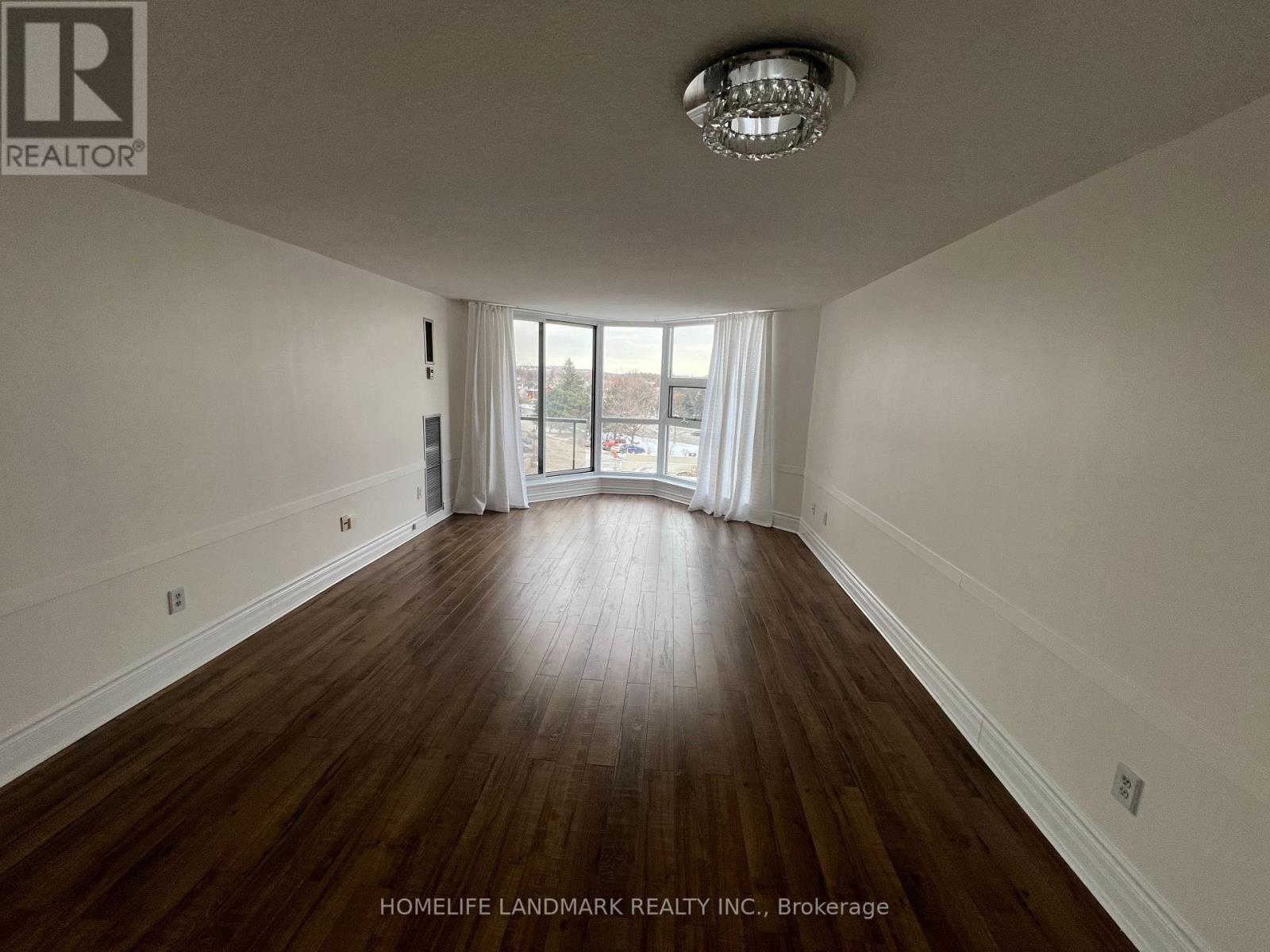 407 - 10 Dean Park Road, Toronto, ON - Indoor Photo Showing Other Room