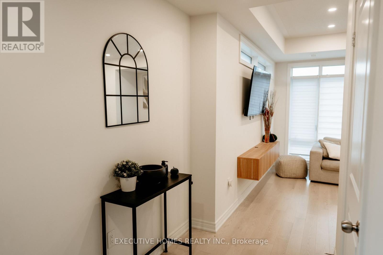 51 - 402 Salem Road, Ajax, ON - Indoor Photo Showing Other Room