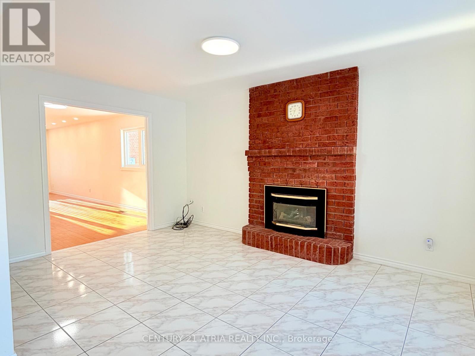 72 Bendamere Crescent, Markham, ON - Indoor With Fireplace