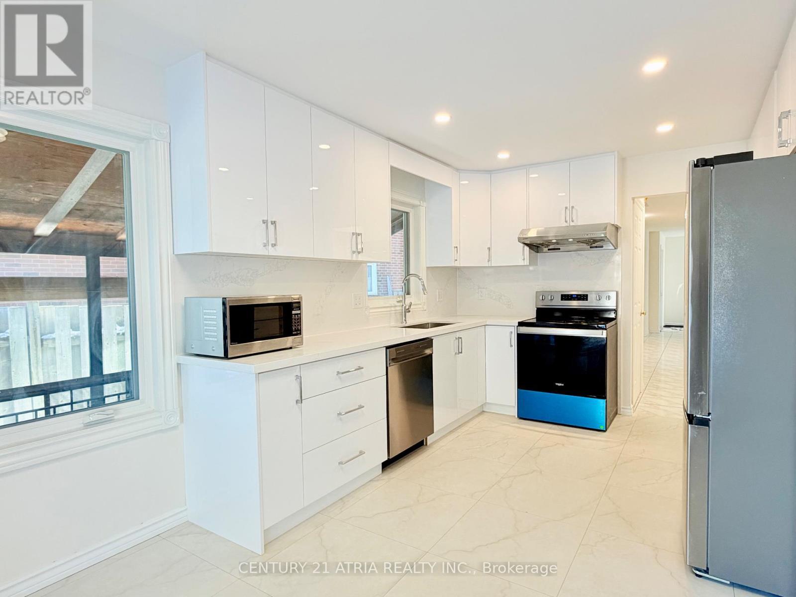 72 Bendamere Crescent, Markham, ON - Indoor Photo Showing Kitchen With Stainless Steel Kitchen