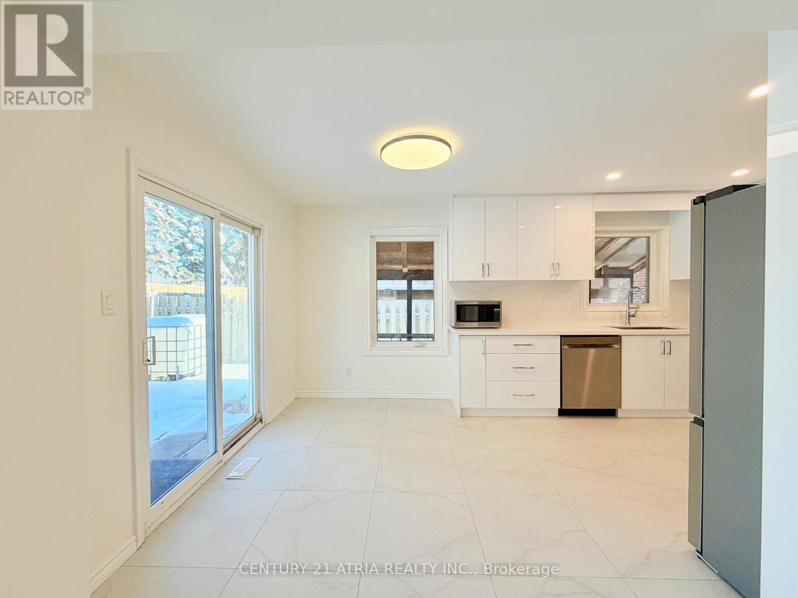 72 Bendamere Crescent, Markham, ON - Indoor Photo Showing Kitchen