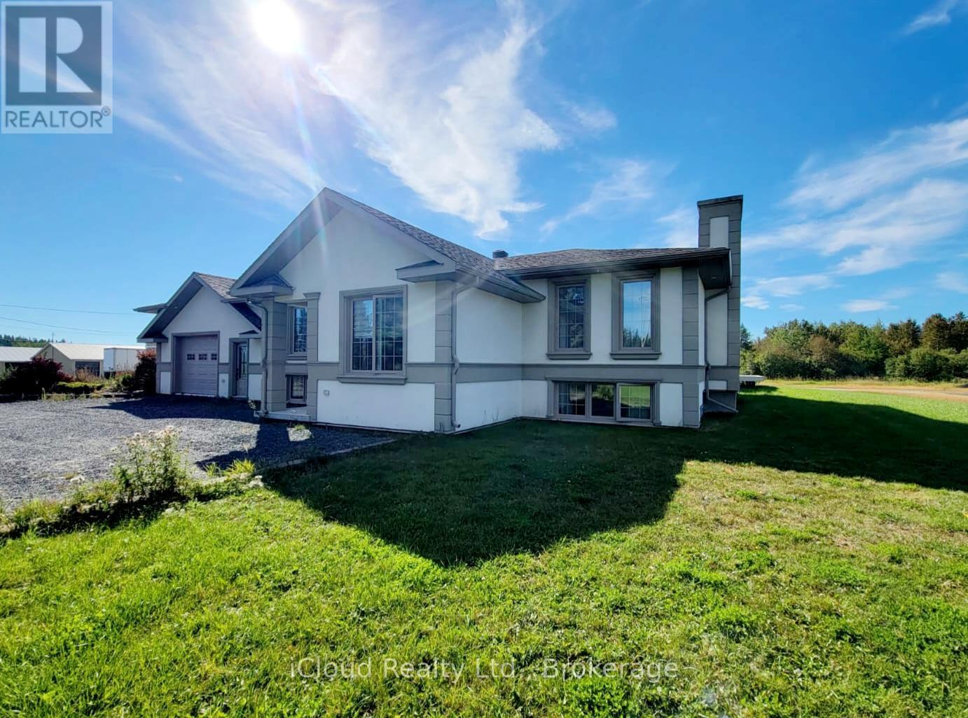 364 Hwy 11 W, Cochrane, ON