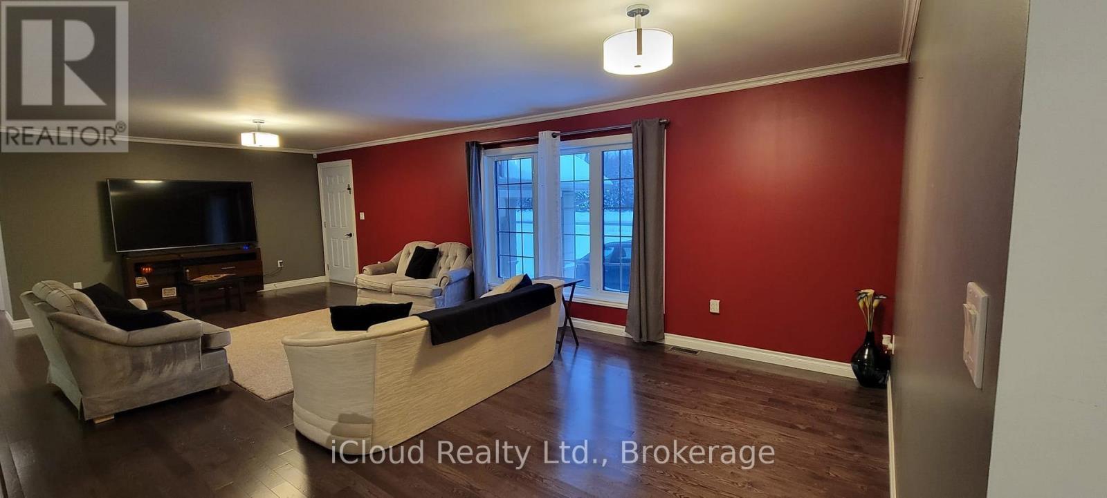 364 Hwy 11 W, Cochrane, ON