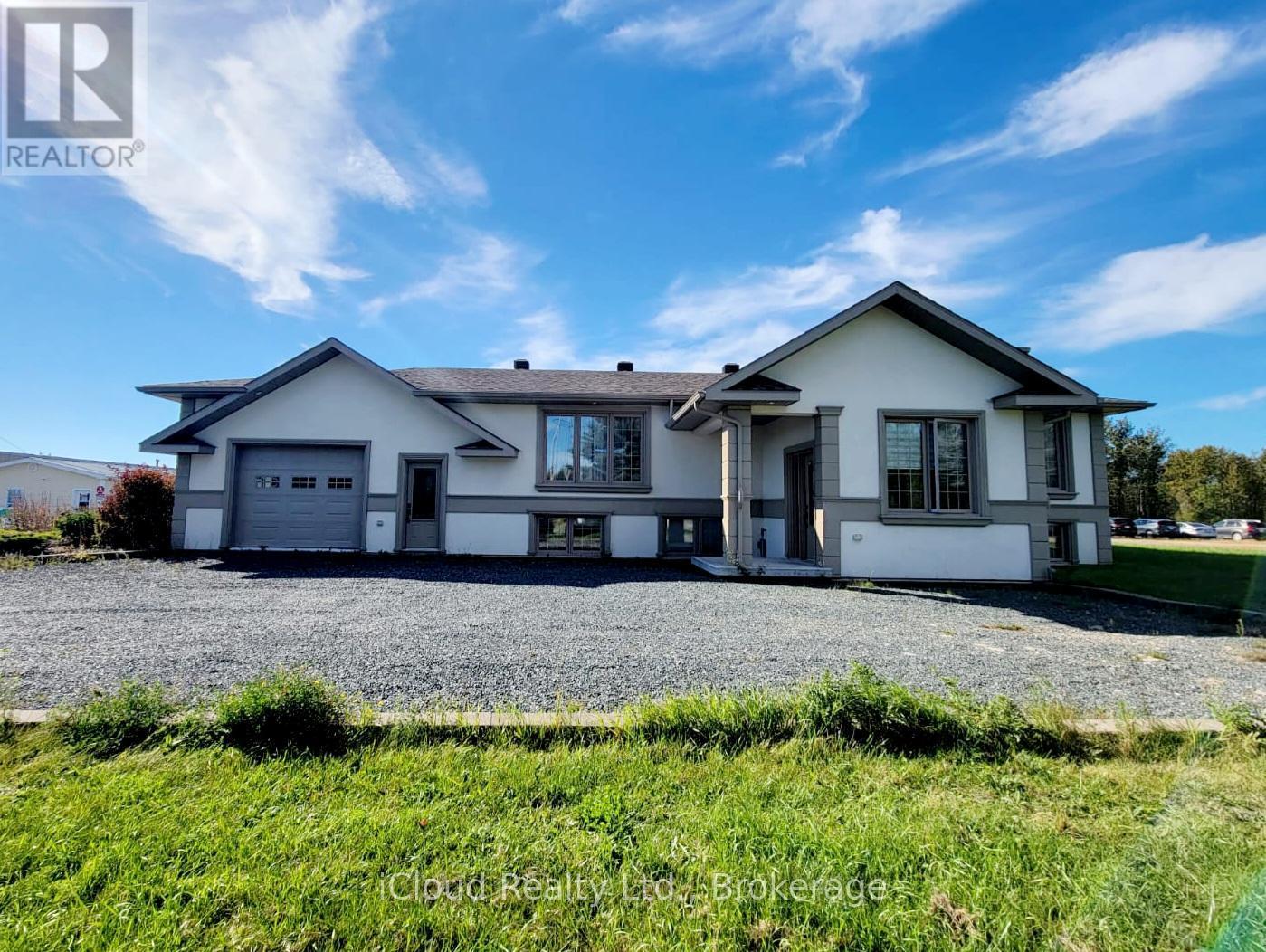 364 Hwy 11 W, Cochrane, ON