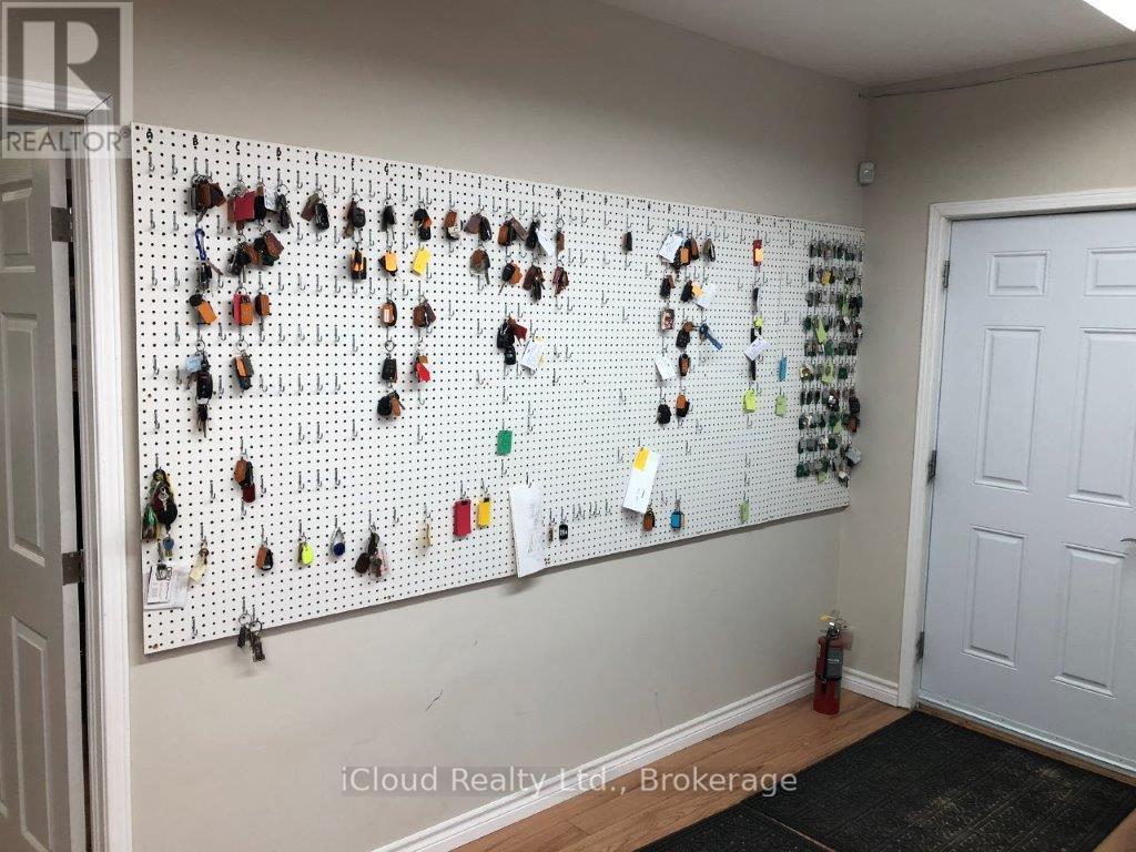 364 Hwy 11 W, Cochrane, ON