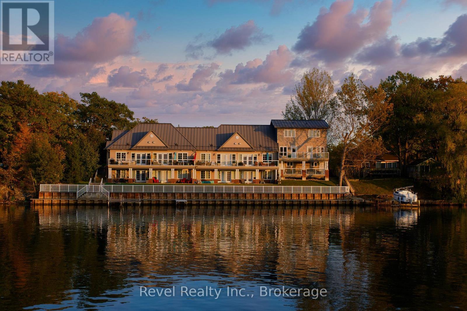 4 - 64 River Road E, Wasaga Beach, ON - Outdoor With Body Of Water With View