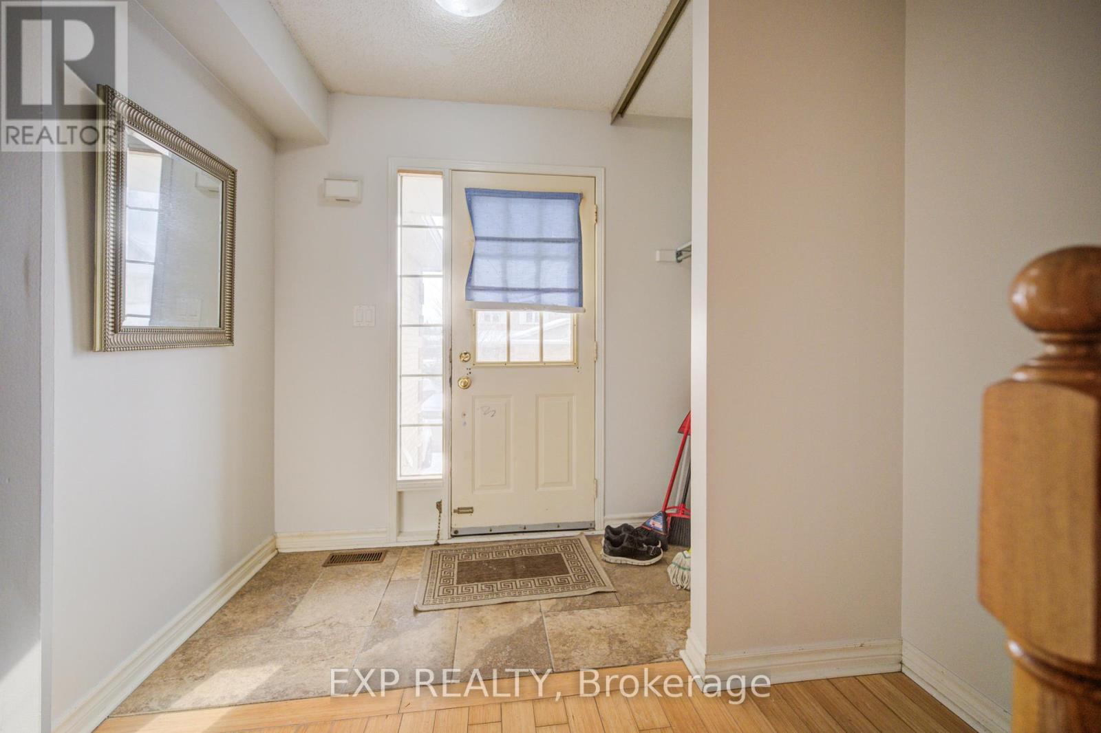 112 - 302 College Avenue W, Guelph, ON - Indoor Photo Showing Other Room