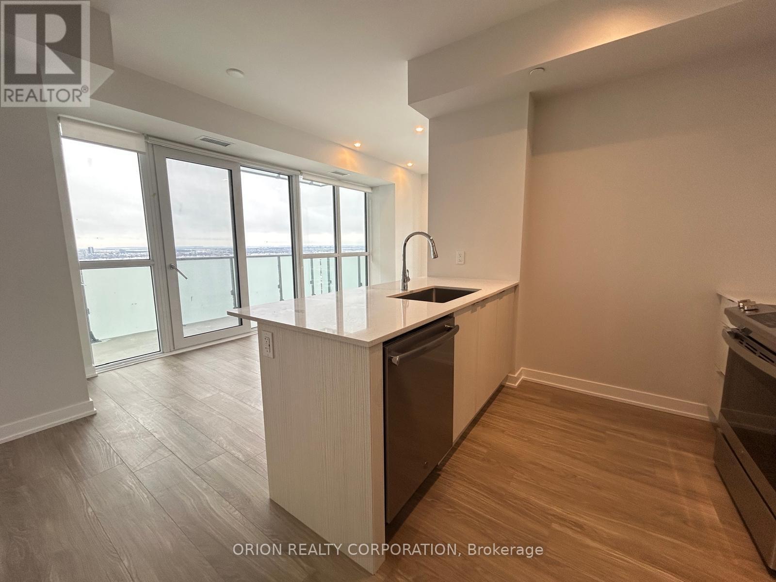 2408 - 430 Square One Drive, Mississauga, ON - Indoor Photo Showing Kitchen