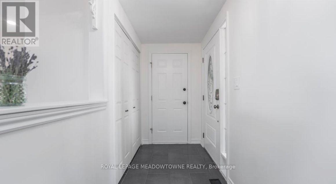 47 Ruffian Road, Brantford, ON - Indoor Photo Showing Other Room